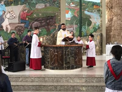Missa dos Movimentos Marianos foi a 2ª celebração do dia no Santuário de Laranjeiras do Sul (12/10)